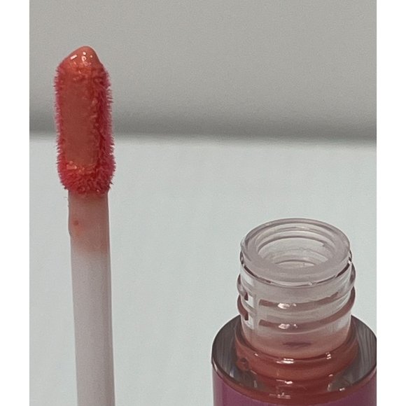 Wet n Wild - Disney Alice In Wonderland Lip Gloss - We Sing Too - Picture 3 of 6
